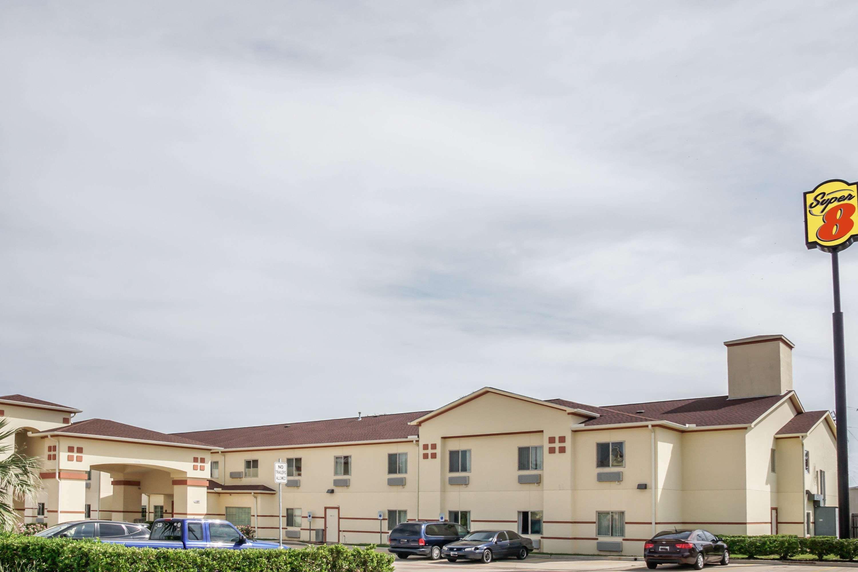 Hotel Super 8 By Wyndham Brenham Tx Zewnętrze zdjęcie