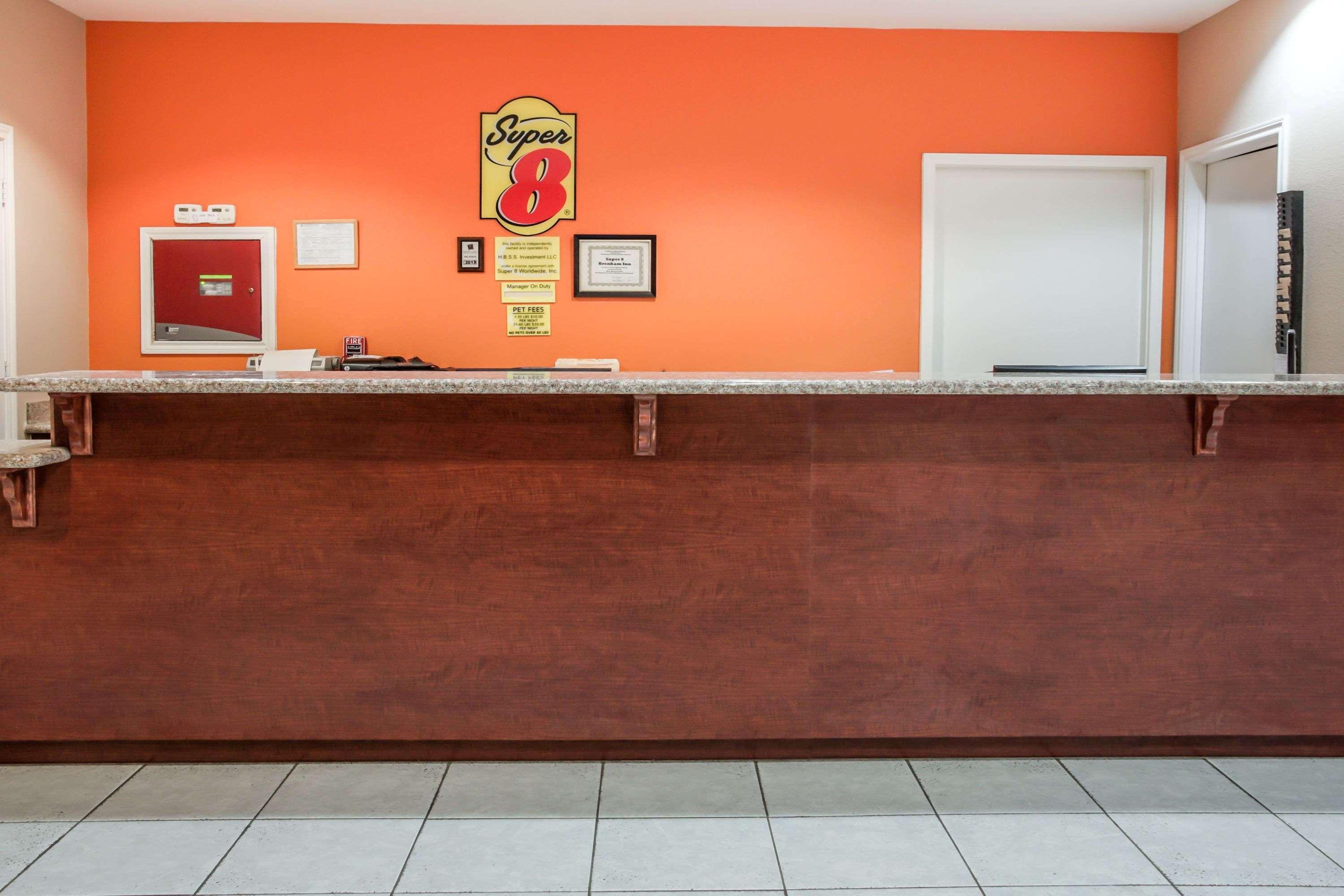 Hotel Super 8 By Wyndham Brenham Tx Zewnętrze zdjęcie